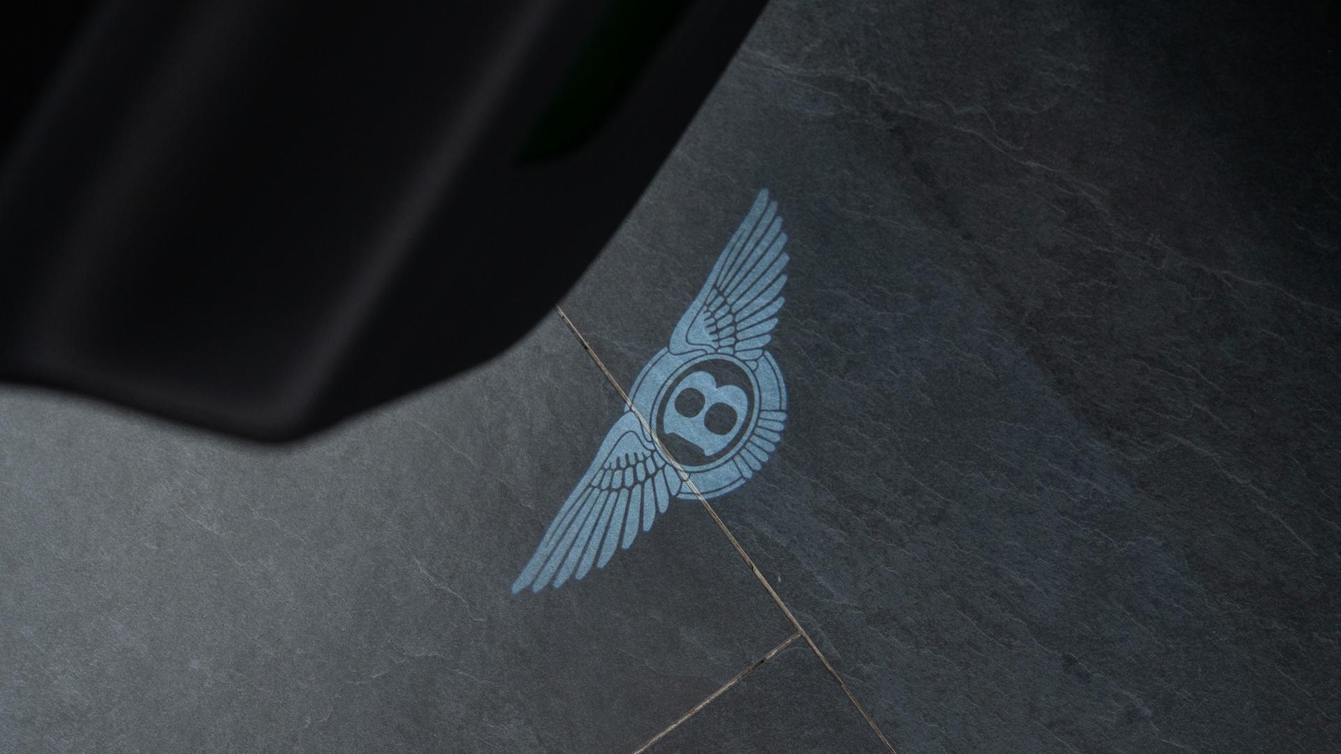Bentley Flying Spur Photo 2453decf-262c-4223-93b1-e4d5b887f3b7.jpg