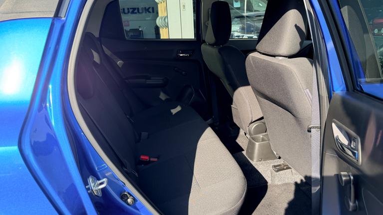 Used Suzuki Swift WV70UXG 6
