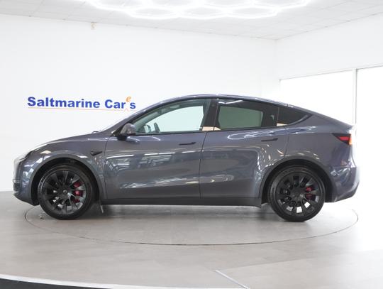 TESLA Model Y Photo 2460f976-f025-4346-b2db-59b450af484e.jpg