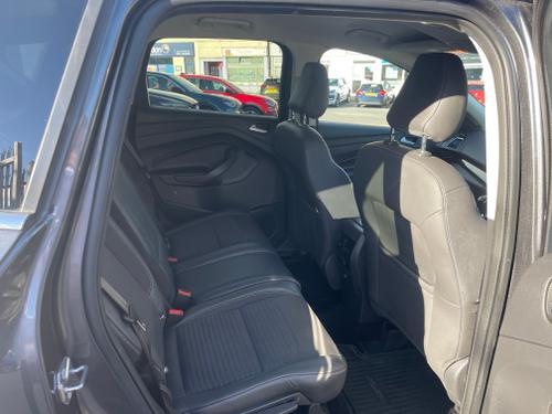 Ford Kuga Photo 246ca9c6-e57b-4ac1-b963-f6cea0d53109.jpeg