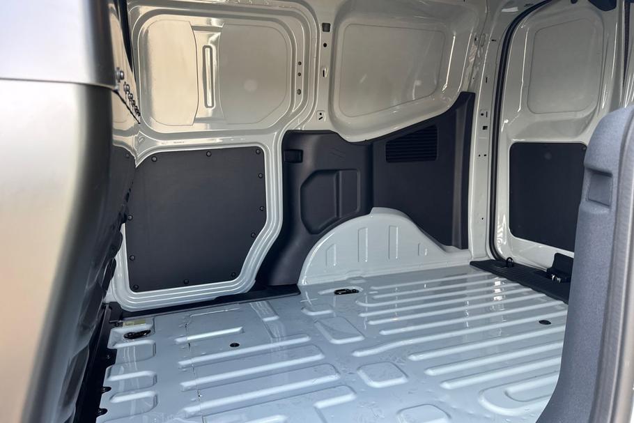 Used Ford TRANSIT COURIER 13/N339010 11