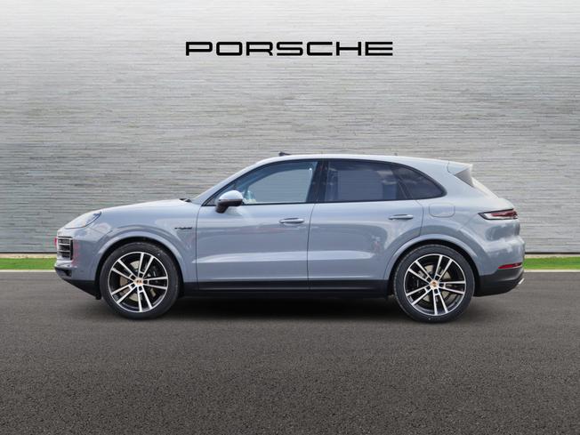 Porsche Cayenne Photo 4