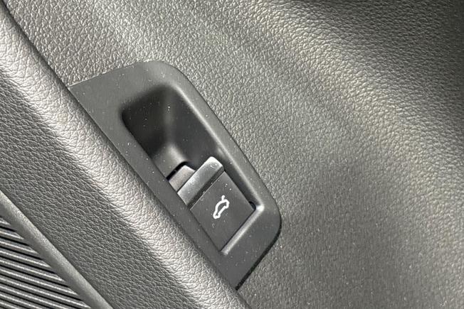 AUDI  Q7 Photo 30