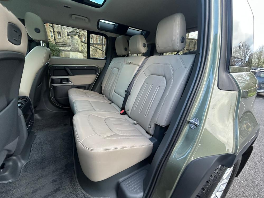 Used Land Rover Defender 110 LB21APX 18