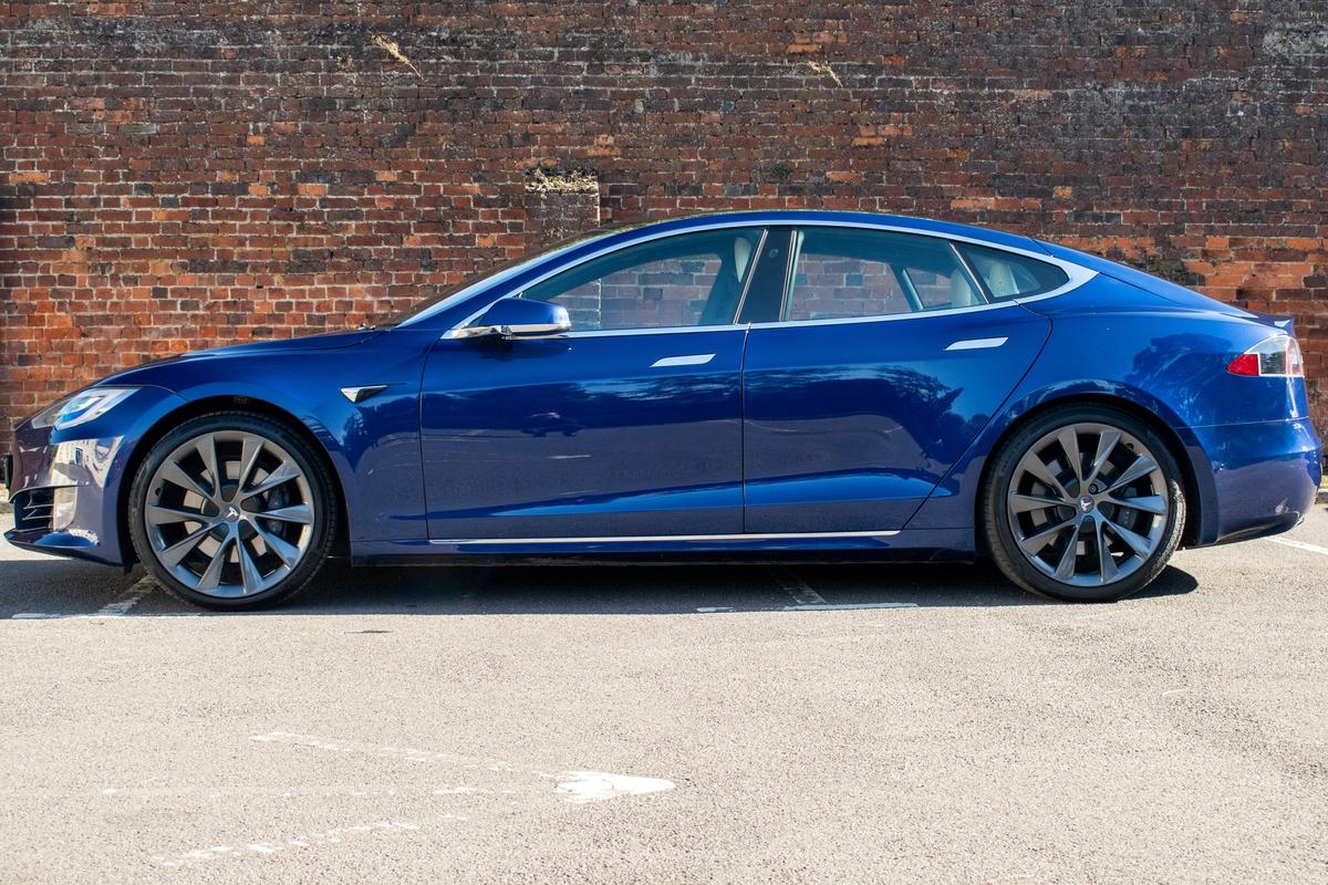 2020 tesla model s blue