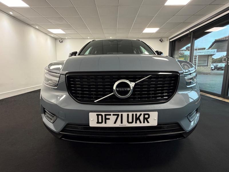 Volvo XC40 Photo 2498b719-4140-4eb9-8373-07ae8f32b1a8.jpg