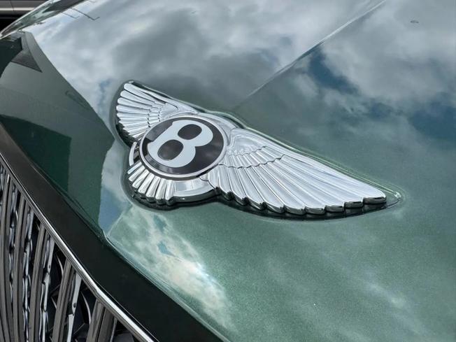 BENTLEY Bentayga Photo 11