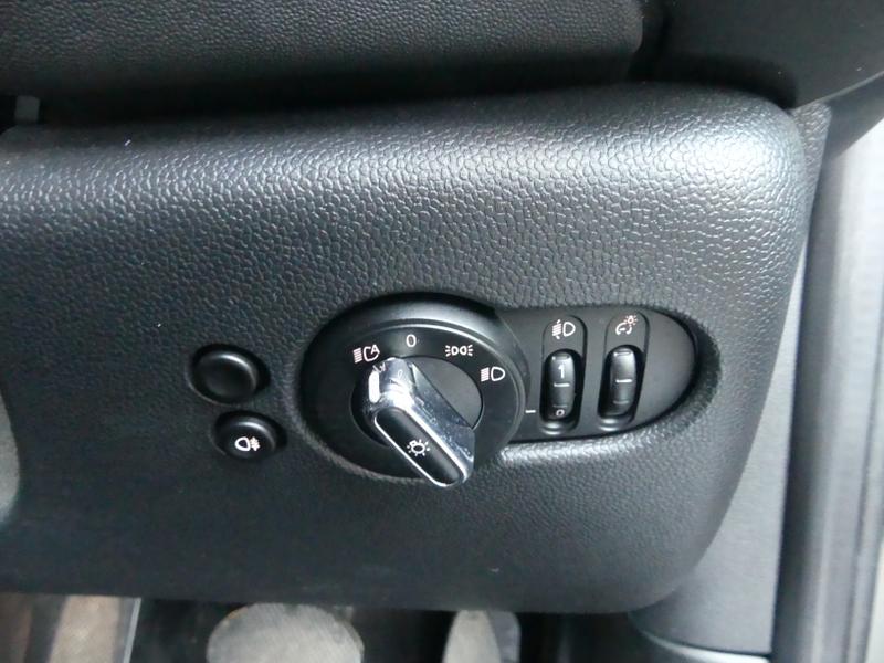 MINI Electric Hatch Photo 24a8dc51-f71f-4b33-b8d1-cde54863a948.jpg