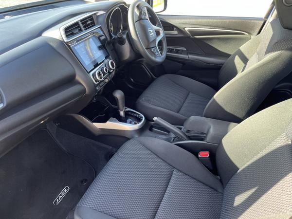 Honda Jazz Photo 1