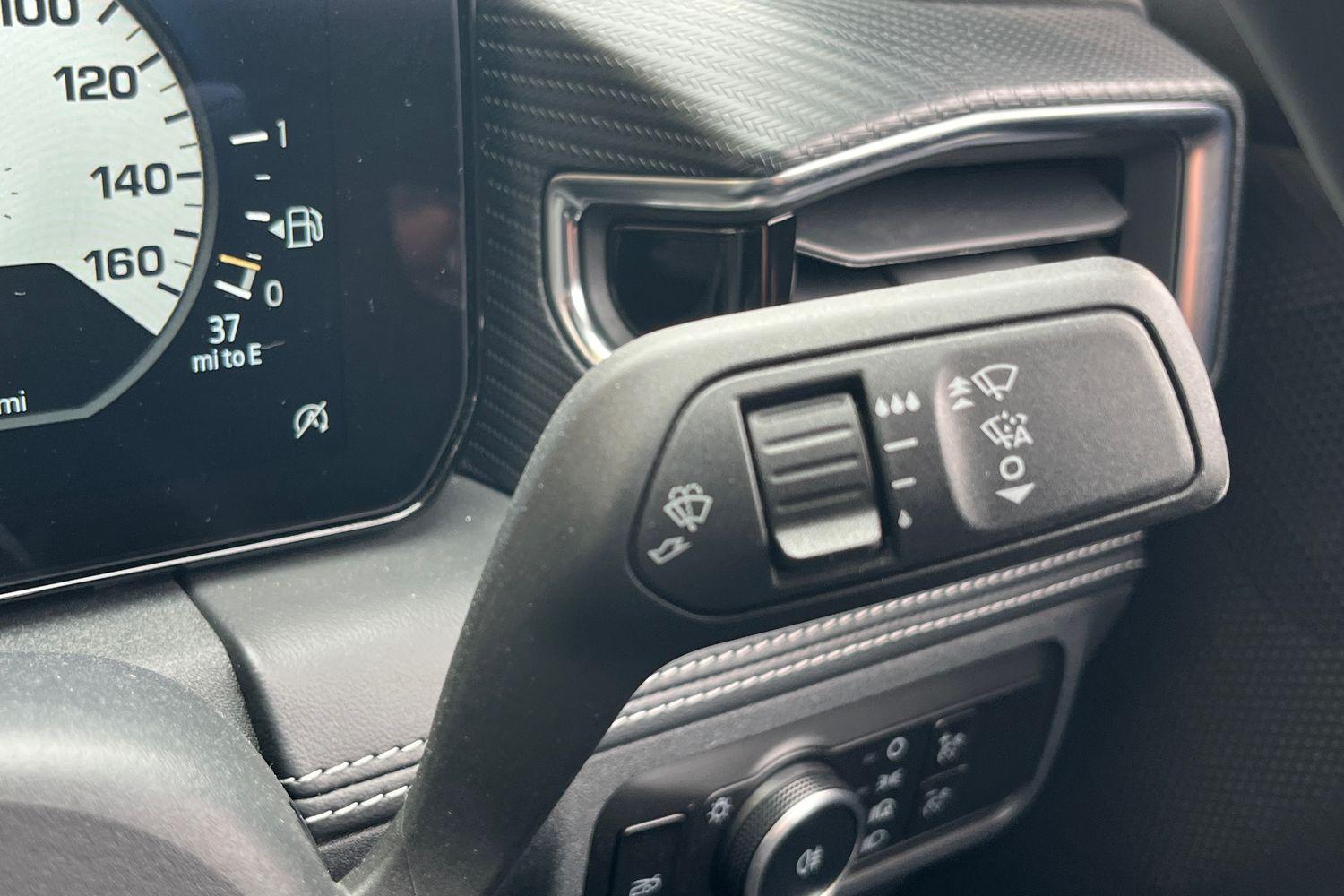 Ford MUSTANG Photo 14