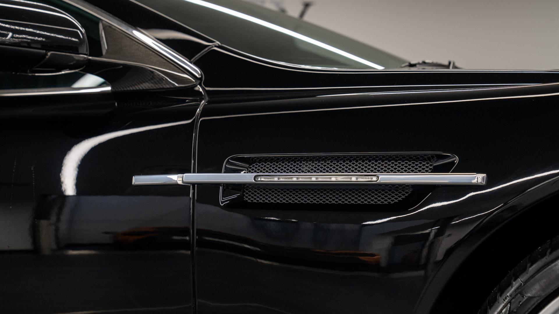 Aston Martin DBS Photo 24c56eae-a700-455b-9bc2-d3408110a730.jpg