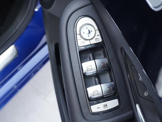 Mercedes-Benz C Class Photo 24c6a5c7-5187-4abe-8a00-19d57ae57fc1.jpg
