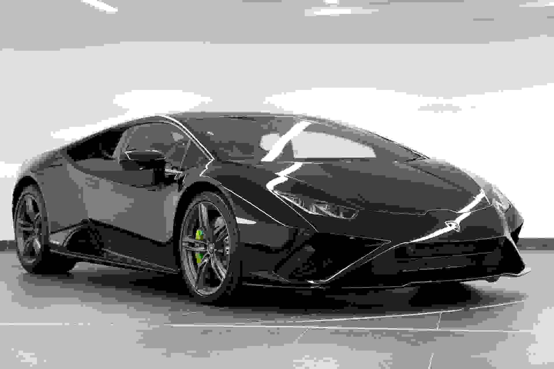 Lamborghini Huracan Photo 24d7c967-6356-43bc-8c38-c5876304634f.jpg