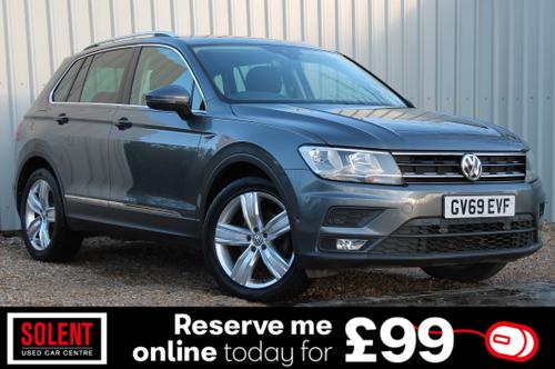 2020 Volkswagen Tiguan — photo 1 of 4