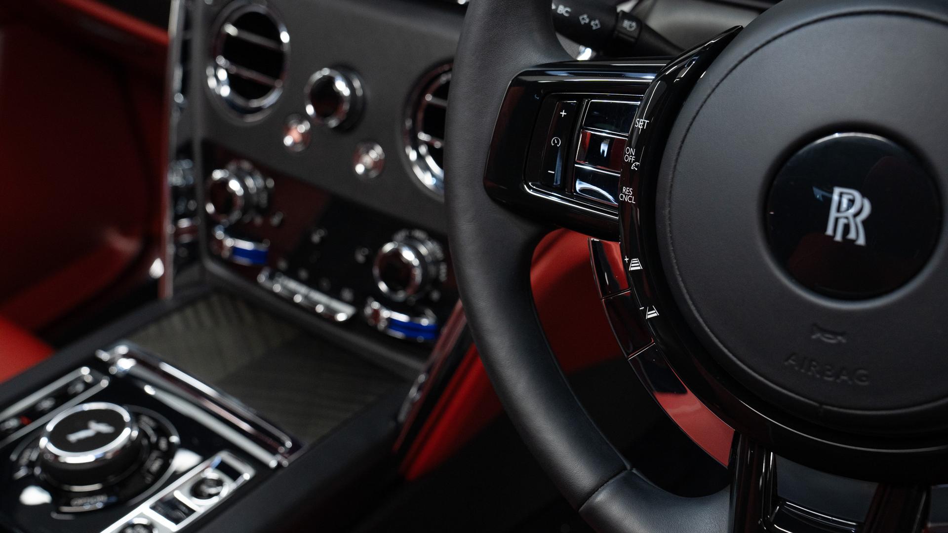 Rolls-Royce Cullinan Photo 24dd6827-45c8-4a61-b6ea-91858f9969da.jpg