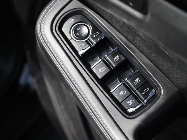PORSCHE Macan Photo 33
