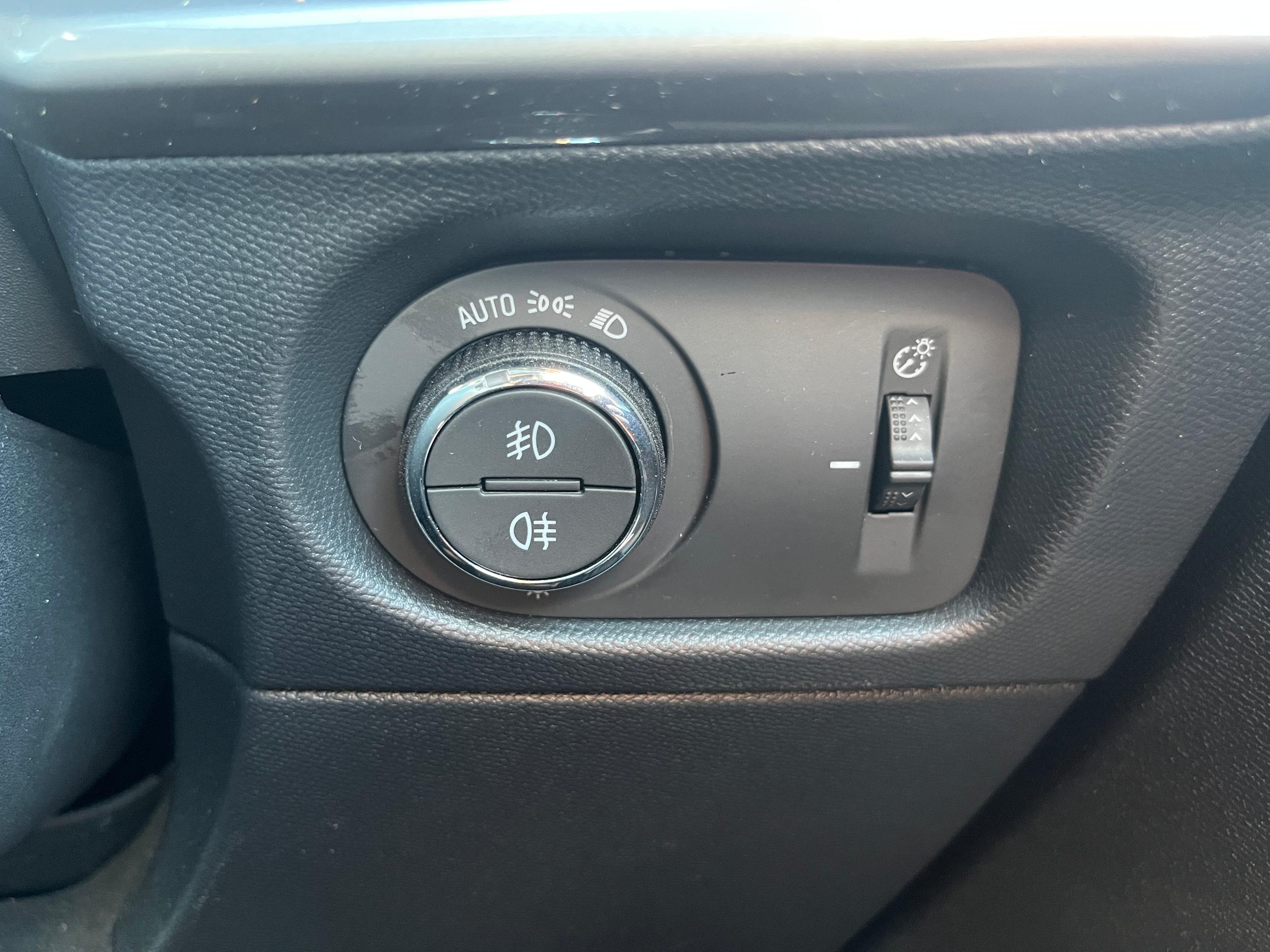 Vauxhall Mokka Photo 23