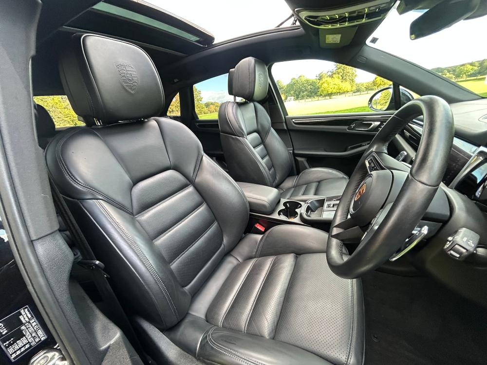 Used Porsche Macan YO72UHW 25