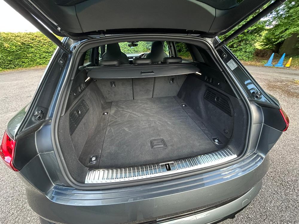 Used Audi e-tron HG72KVC 19
