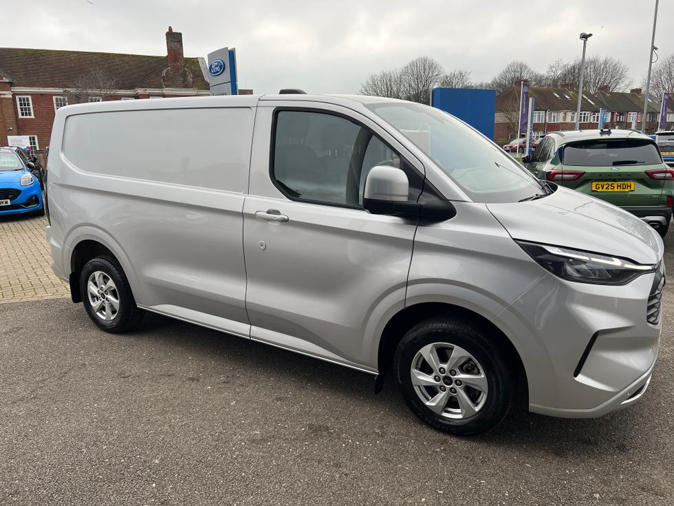 Ford Transit Custom Photo 25201b52-2c50-4a51-9019-ffa1a29383af.jpeg