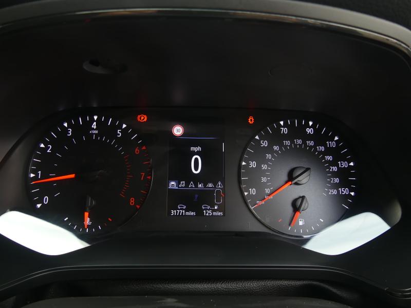 Renault Captur Photo 252e6244-9113-4046-b0a4-aa7e851f0a06.jpg