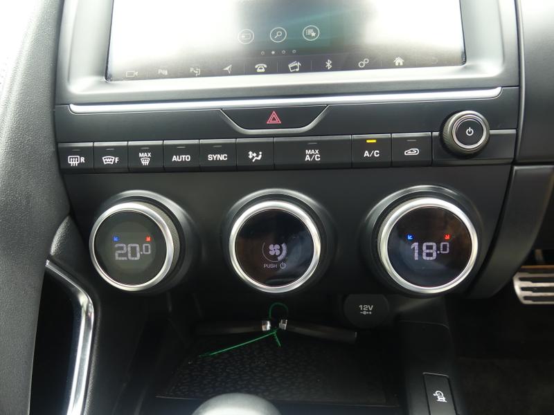 Jaguar E-PACE Photo 253874f5-2ede-4f3b-ae2a-279fbbeebc3f.jpg