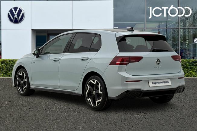 VOLKSWAGEN Golf Photo 3