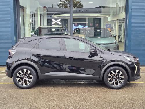 Renault Captur Photo 2547c128-6ea9-4cf2-93c6-2efef807984c.jpg