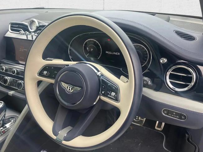 BENTLEY Bentayga Photo 38