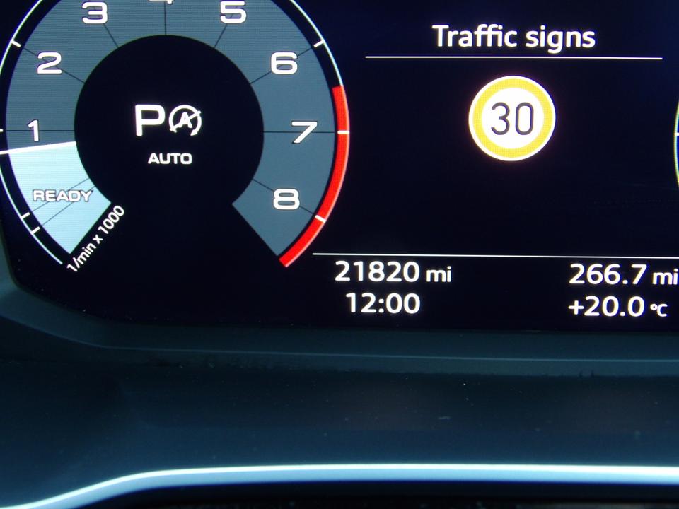 Used Audi Q3 SV74ZHN 22