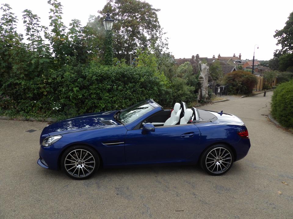 Used Mercedes-Benz SLC AD19DZJ 17