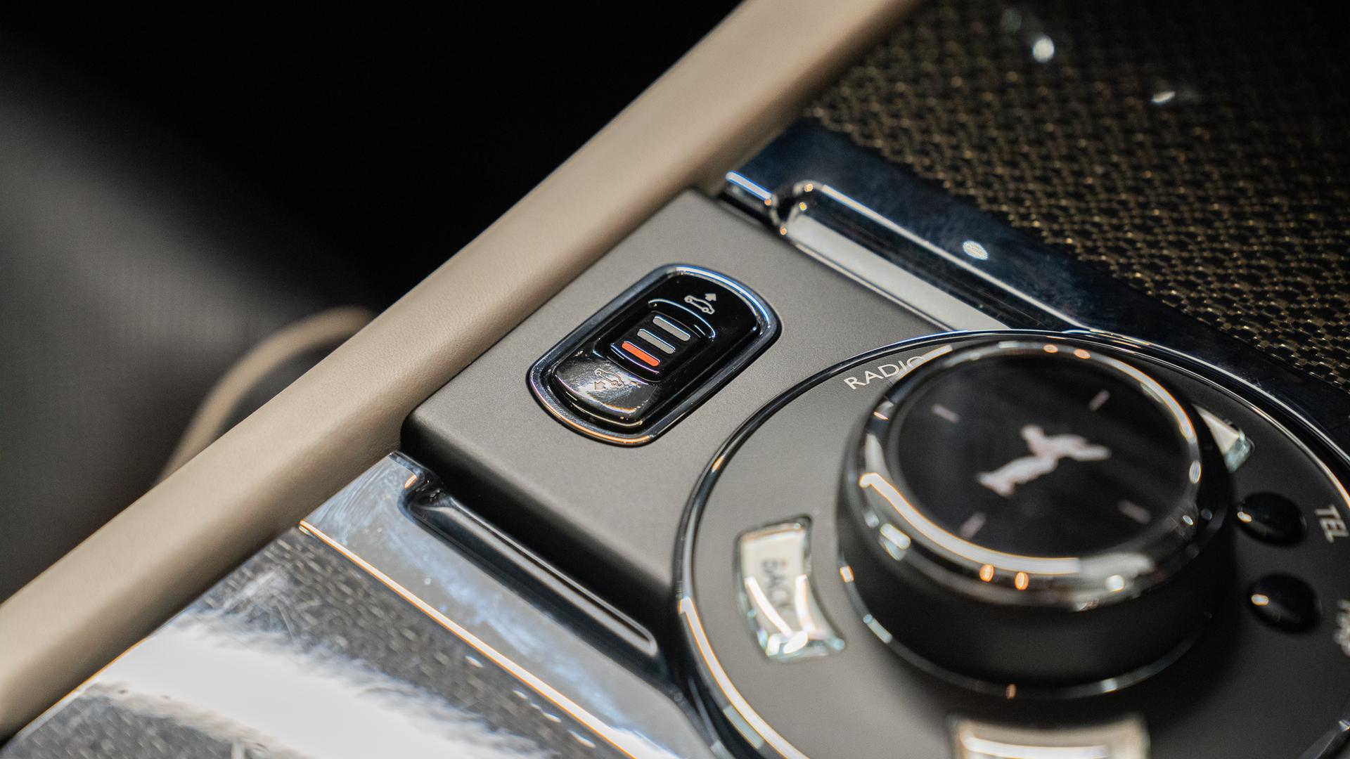 Rolls-Royce Wraith Photo 255d0fb1-2c62-434a-ac09-b64e284809b9.jpg
