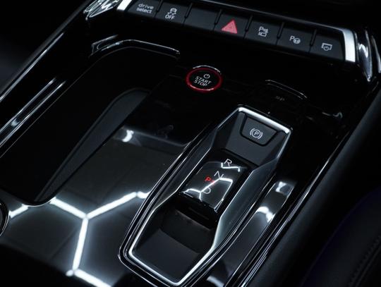 Audi e-tron GT Photo 2561c95b-c75b-4a56-a22b-be9d3b9ab749.jpg