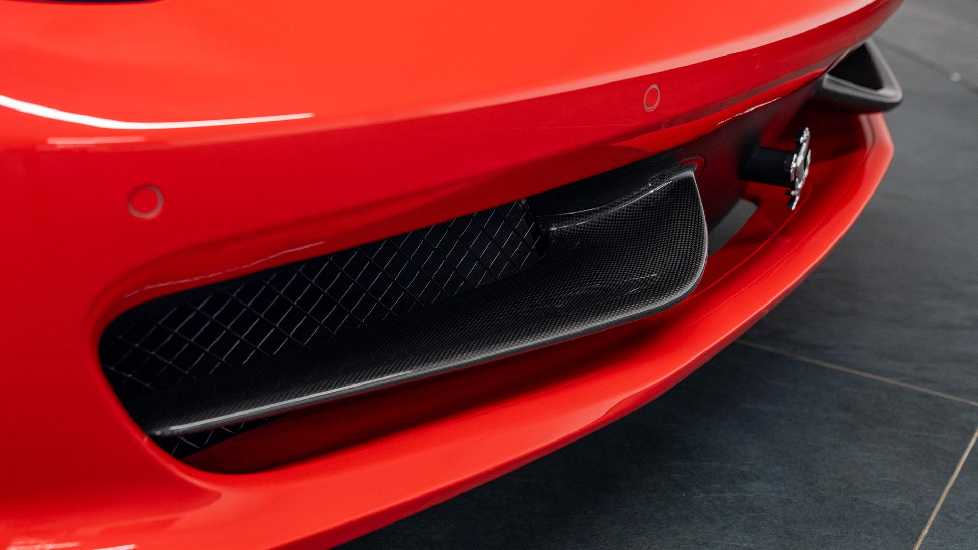 Ferrari 458 Photo 256a00d8-a11b-430a-8929-998e64f8fbaf.jpg