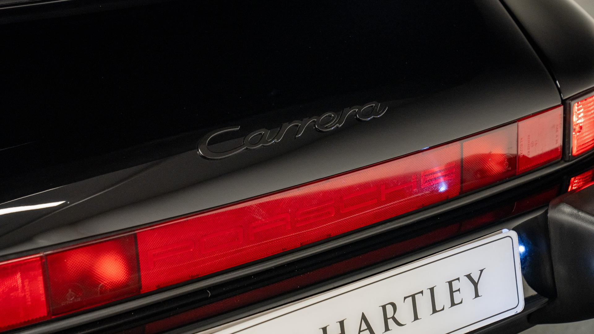 Porsche 911 Photo 25769399-2148-4a5a-bbf8-0f42e23afbe5.jpg