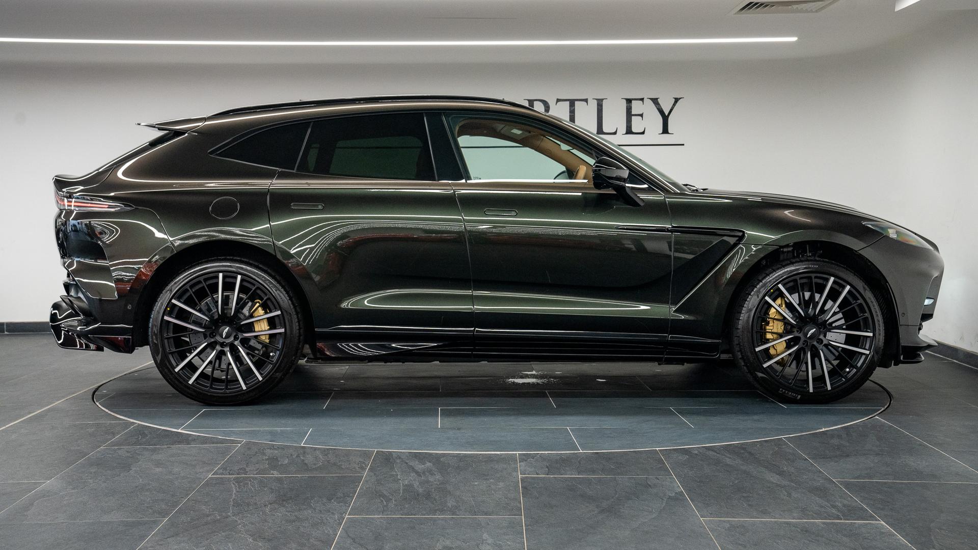 Aston Martin DBX Photo 257a7368-c569-4180-b5e4-ab32405e7d22.jpg