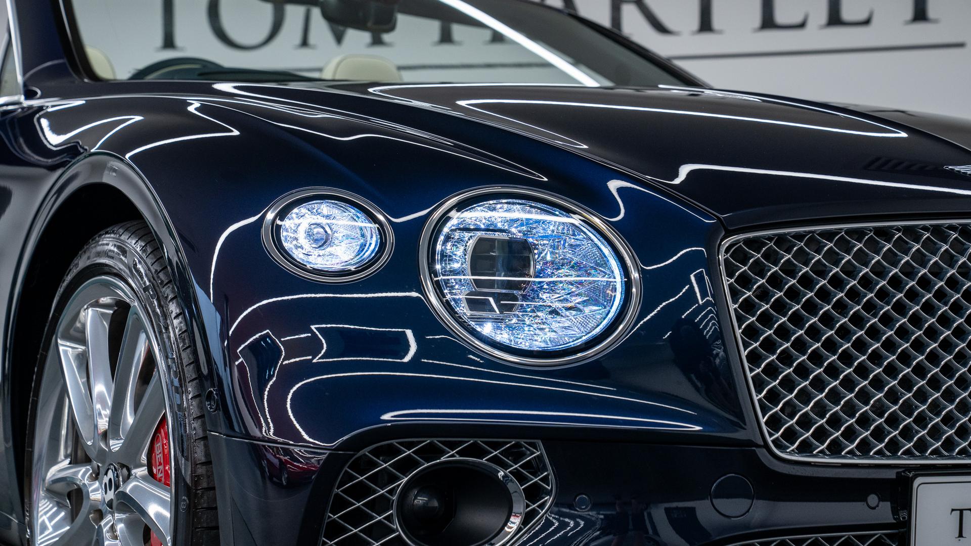 Bentley Continental Photo 257e7a8c-9740-40fe-a629-7bc0cece08fe.jpg