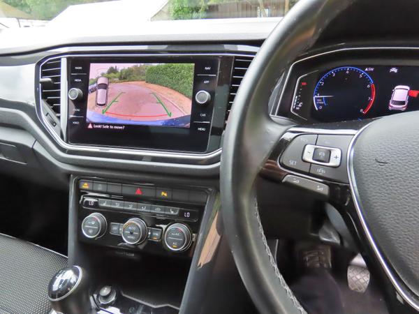 Used Volkswagen T-Roc GK69GVM 18