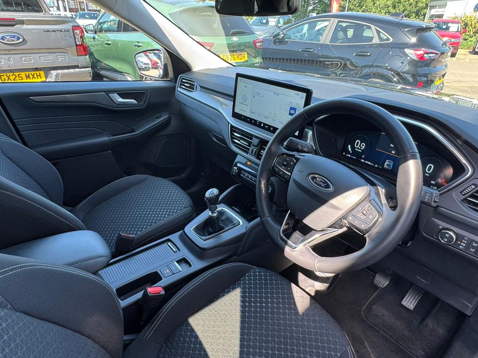 Ford Kuga Photo 2584a1eb-9081-402b-a28e-8b3d25c8d132.jpeg
