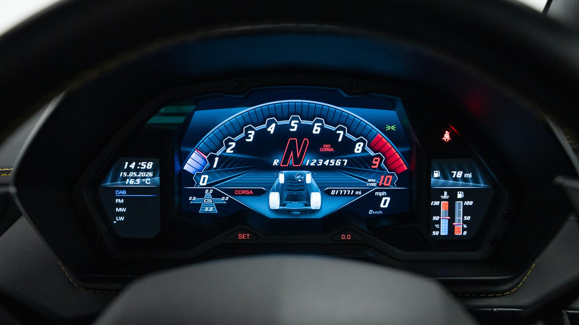 LAMBORGHINI Aventador Photo 25909c92-d879-4c57-9605-55928465f82e.jpg