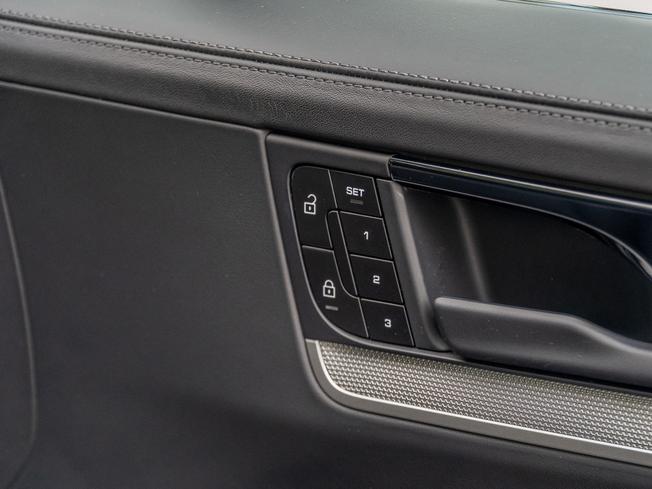 PORSCHE Cayenne Photo 27