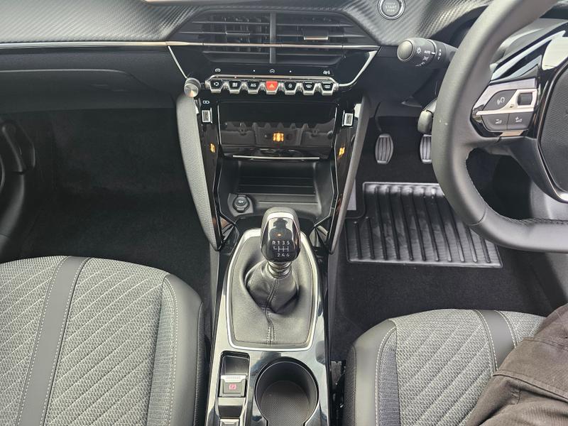 2025 25 PEUGEOT 208