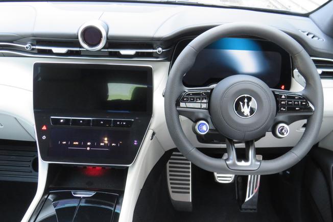 Maserati Grecale Photo 8