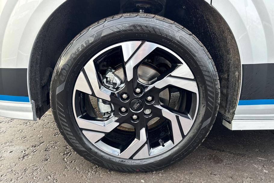 Used Ford TRANSIT CUSTOM L1DCIVSPORT2 16