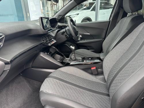 Peugeot 2008 Photo 25b4952f-15f1-415c-b24e-354f6f45e7d3.jpeg