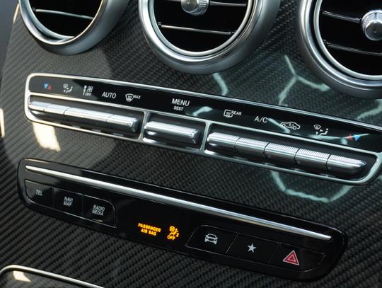 Mercedes-Benz GLC Photo 25bf190a-eb44-4c59-a220-a83e3e61217f.jpg