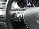 Volkswagen Golf Photo 22