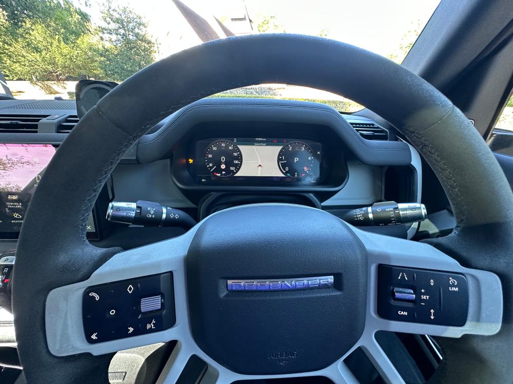 Used Land Rover Defender 90 GUI37 35