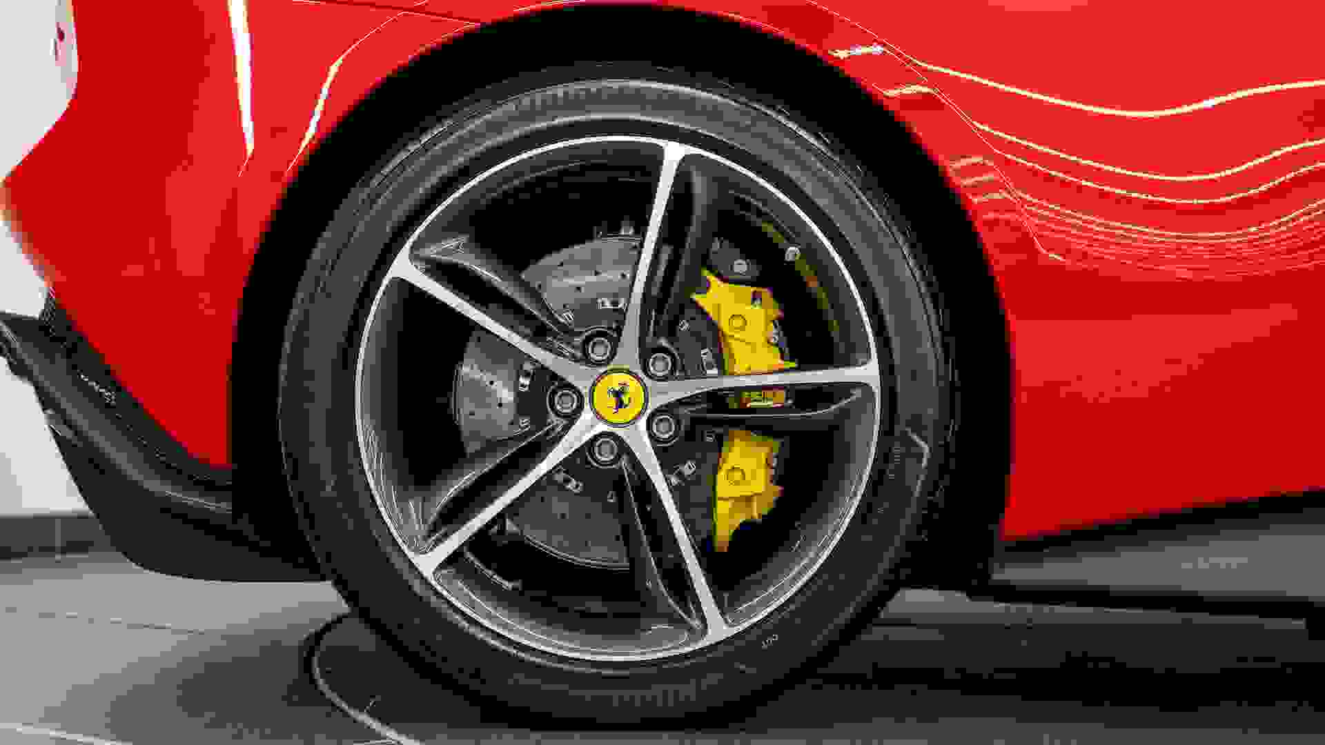 Ferrari 296 Photo 25dd769c-17d7-49af-95e5-0ed3c64eef61.jpg