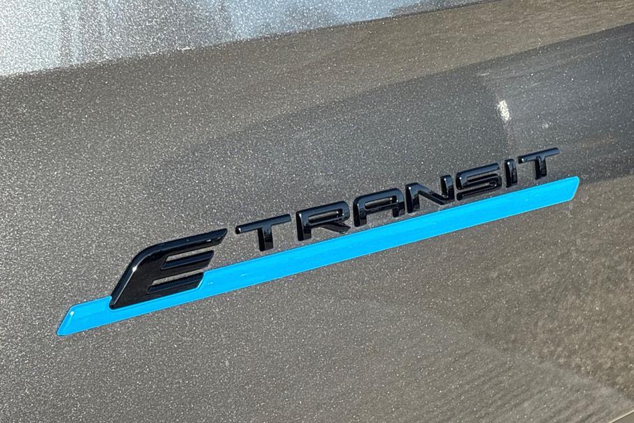 Used Ford E-TRANSIT CUSTOM CUSTOMBEV03 25